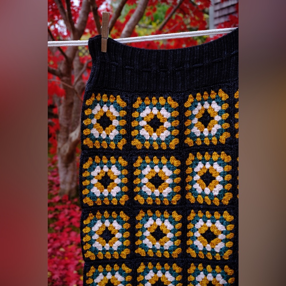 NWT Misha & Puff Patchwork Crochet Skirt in Carbon, OS - Picture 4 of 7